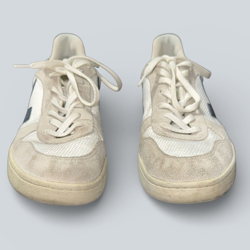 VEJA V-10 Sneakers - Picture 5 of 10